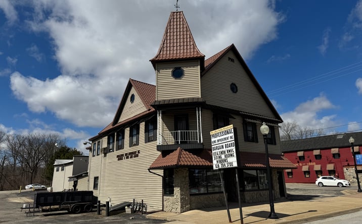 Pictures of Retail, Office property located at 3955 W River Drive NE, Comstock Park, MI 49321 for sales - image #1