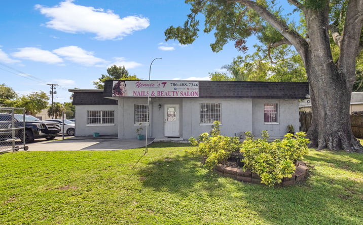 Pictures of Retail property located at 7315 N Armenia Ave, Tampa, FL 33604 for sales - image #1