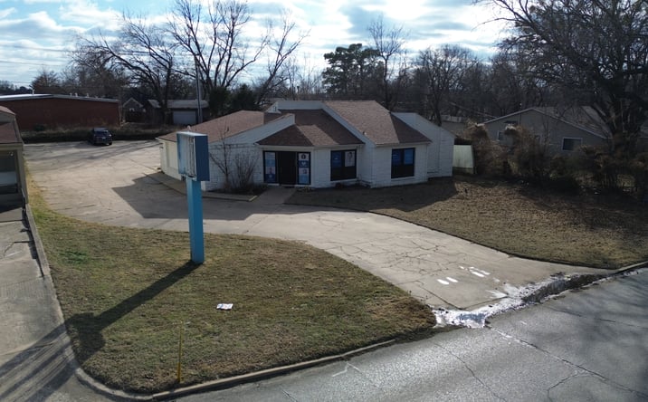 Pictures of Office property located at 1044 E Lincoln Ave, Sapulpa, OK 74066 for sales - image #1