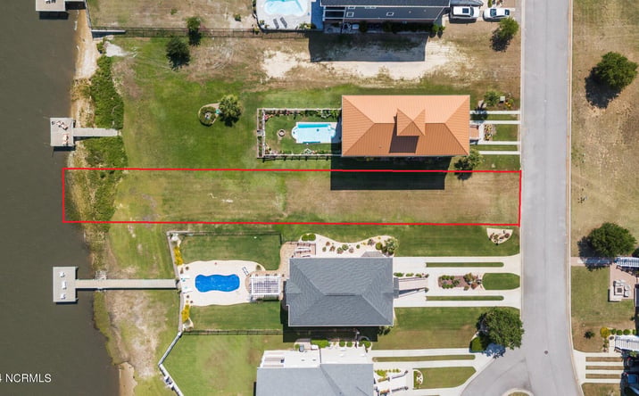 Pictures of Land property located at 123 Hollings Ct, Newport, NC 28570 for sales - image #1