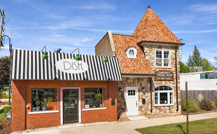 Pictures of Retail property located at 18441 Mack Avenue, Detroit, MI 48236 for sales - image #1