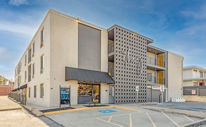 Pictures of Multifamily property located at 516 NW 8th St, Oklahoma City, OK 73102 for sales - image #1