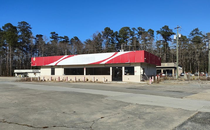 Pictures of Retail, Land property located at 1886 N Bragg Blvd, Spring Lake, NC 28390 for sales - image #1