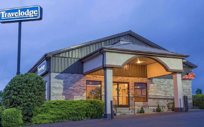 Pictures of Hospitality property located at 140 Lithia Road, Wytheville, VA 24382 for sales - image #1