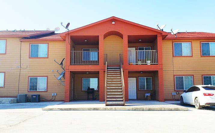 Pictures of Multifamily property located at 381 TX-132, Devine, TX 78016 for sales - image #1