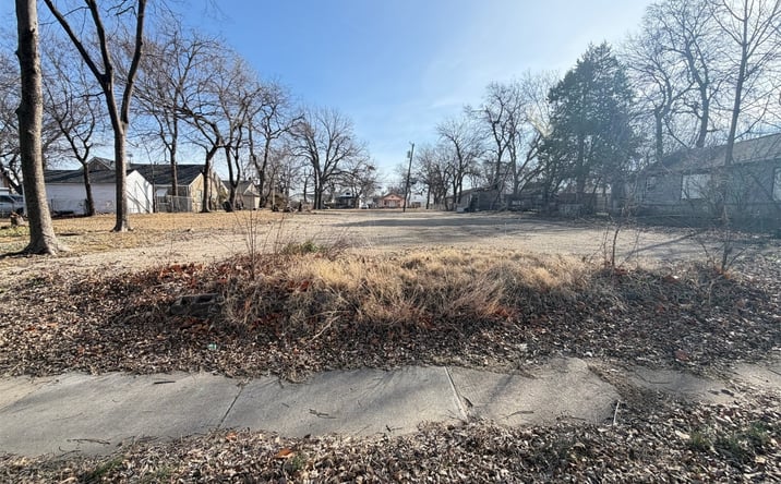 Pictures of Land property located at 711 S Saint Louis Avenue, Tulsa, OK 74120 for sales - image #1