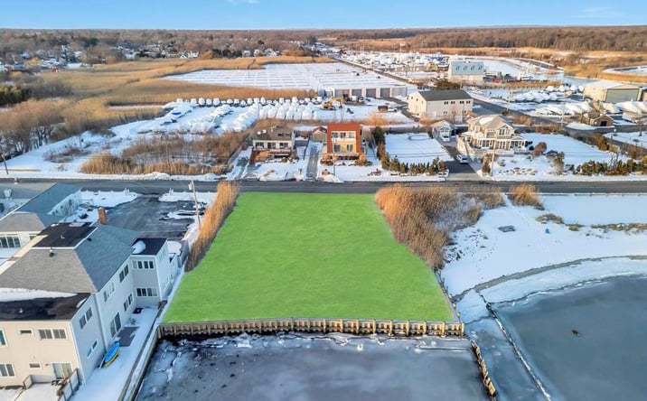 Pictures of Land property located at 48-52 Browns River Road, Islip, NY 11782 for sales - image #1