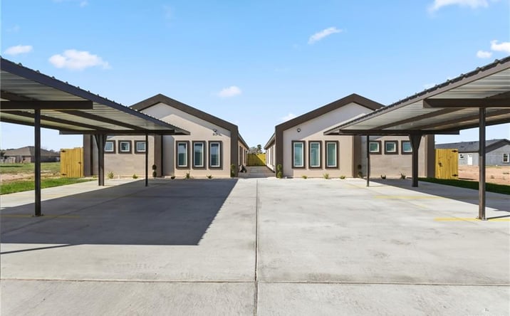 Pictures of Multifamily property located at 513 Hope Drive, Elsa, TX 78538 for sales - image #1