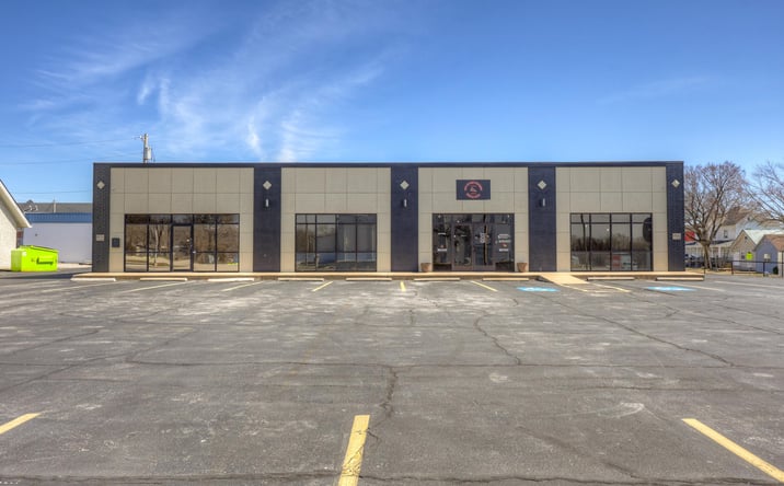 Pictures of Retail property located at 111 N Madison St, Webb City, MO 64870 for sales - image #1