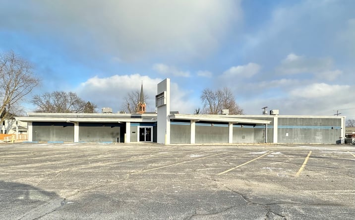 Pictures of Mixed Use, Office, Retail property located at 218 S East St, Crown Point, IN 46307 for sales - image #1