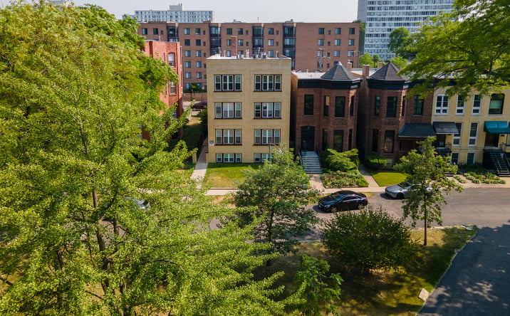Pictures of Multifamily property located at 619 E Groveland Park, Chicago, IL 60616 for sales - image #1