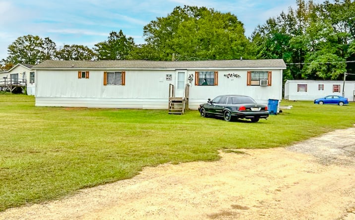 Pictures of Multifamily property located at 35 Rolling Hills Lane, Brewton, AL 36426 for sales - image #1