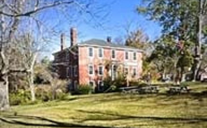 Pictures of Retail property located at 10 Baldwinville Rd, Templeton, MA 01468 for sales - image #1