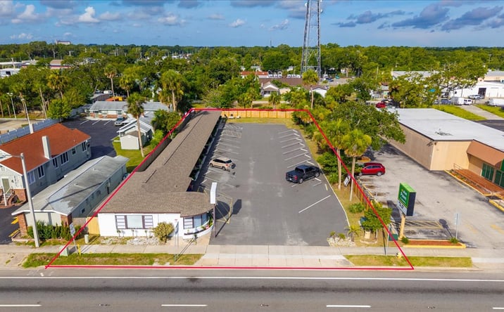 Pictures of Hospitality property located at 128 Ridgewood Ave, Daytona Beach, FL 32117 for sales - image #1