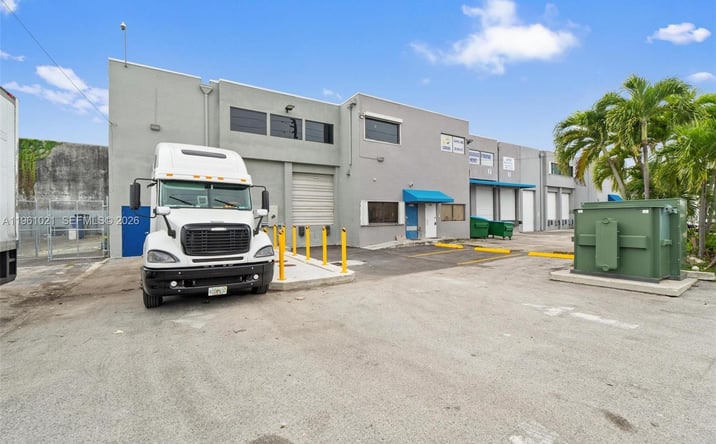 Pictures of Industrial property located at 8000 NW 68th St, Medley, FL 33166 for sales - image #1
