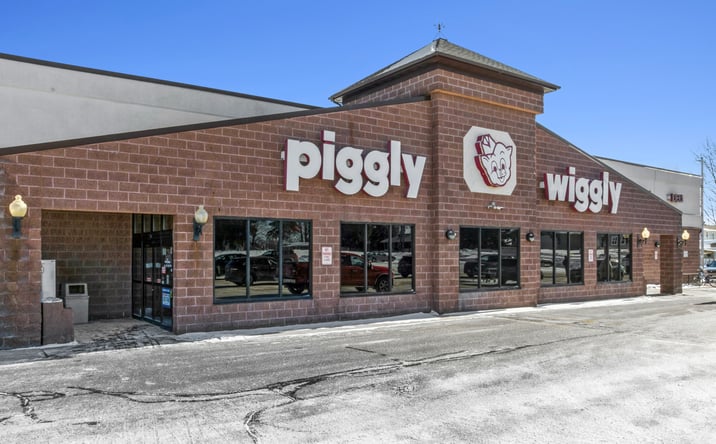 Pictures of Retail property located at 450 Grandview Ave, Campbellsport, WI 53010 for sales - image #1