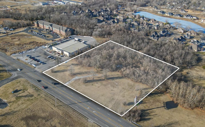 Pictures of Land property located at 1410 N Rangeline Road, Joplin, MO 64801 for sales - image #1
