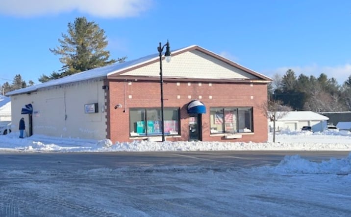 Pictures of Retail property located at 301 2nd St, Lincoln, MI 48742 for sales - image #1