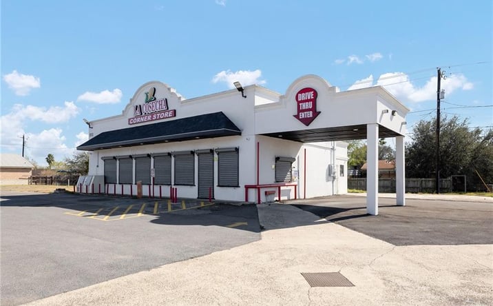 Pictures of Office, Retail property located at 910 Edinburg Avenue # 0, Elsa, TX 78542 for sales - image #1