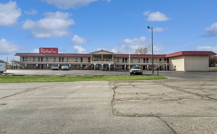 Pictures of Hospitality property located at 5020 NE 14th St, Des Moines, IA 50313 for sales - image #1