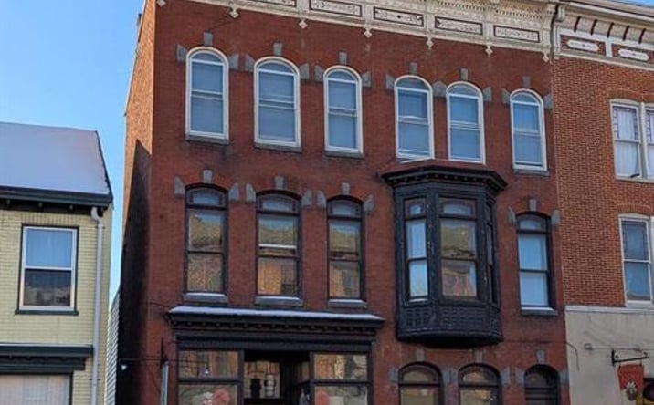Pictures of Retail, Mixed Use property located at 29 York St, Gettysburg, PA 17325 for sales - image #1