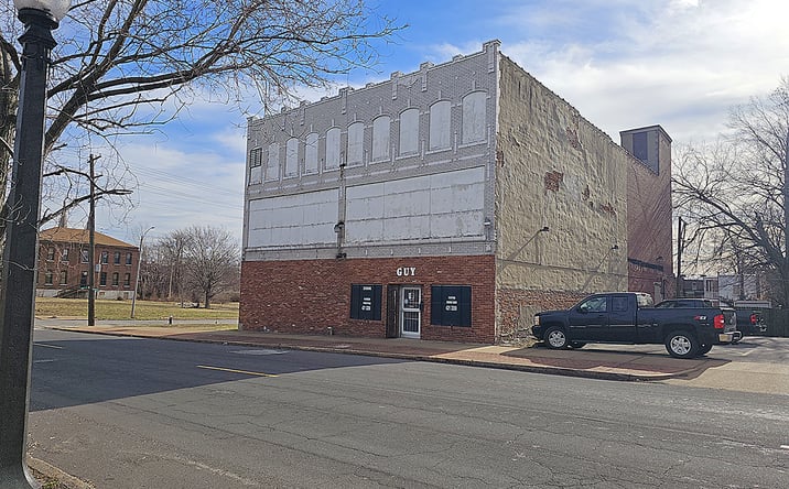 Pictures of Retail, Multifamily, Mixed Use property located at 2000-2014 Salisbury St, St. Louis, MO 63107 for sales - image #1