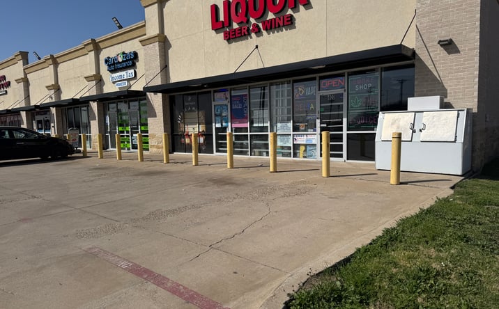 Pictures of Retail property located at 203 N Belt Line Rd, Grand Prairie, TX 75050 for sales - image #1