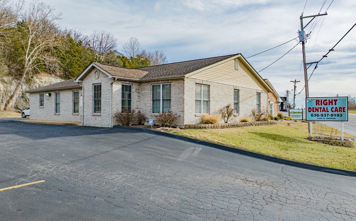 Pictures of Office property located at 2380 N Truman Blvd, Crystal City, MO 63019 for sales - image #1