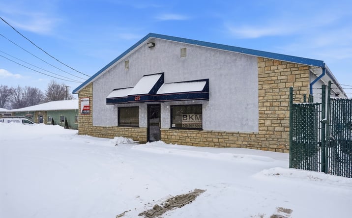 Pictures of Industrial property located at 237 Curtis St, Delaware, OH 43015 for sales - image #1