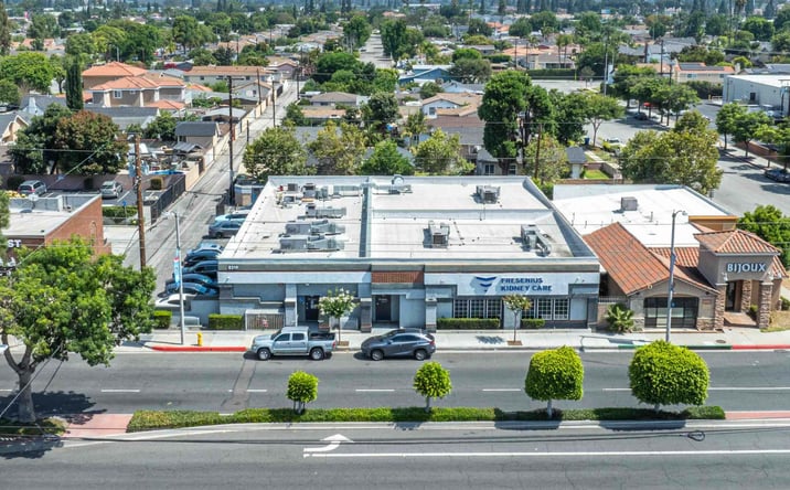 Pictures of Retail property located at 8319 Alondra Blvd, Paramount, CA 90723 for sales - image #1