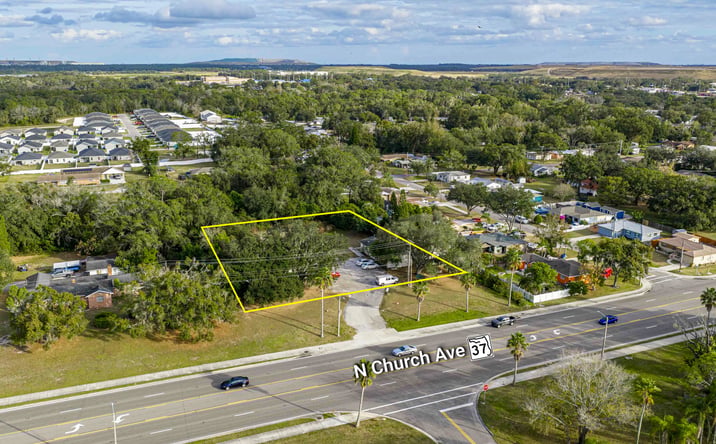 Pictures of Multifamily property located at 100 10th Ter NE, Mulberry, FL 33860 for sales - image #1