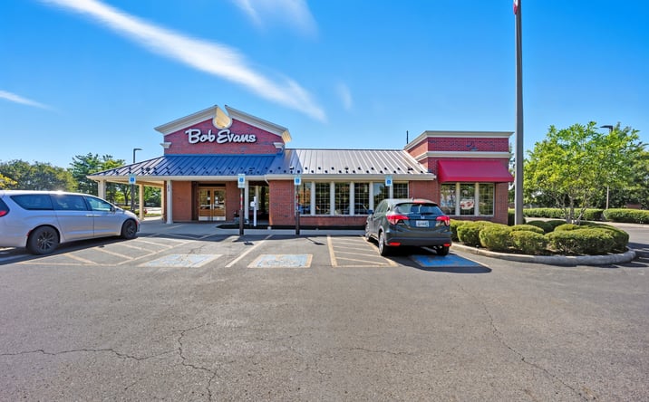 Pictures of Retail property located at 23 Huber Village Blvd, Westerville, OH 43081 for sales - image #1