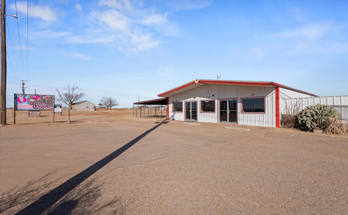 Pictures of Industrial, Mixed Use, Retail property located at 8118 19th St, Lubbock, TX 79407 for sales - image #1
