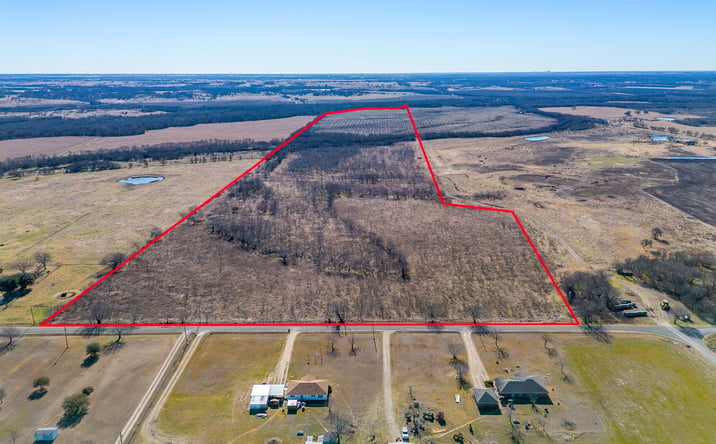 Pictures of Land property located at Ivy Ln, Elm Mott, TX 76640 for sales - image #1