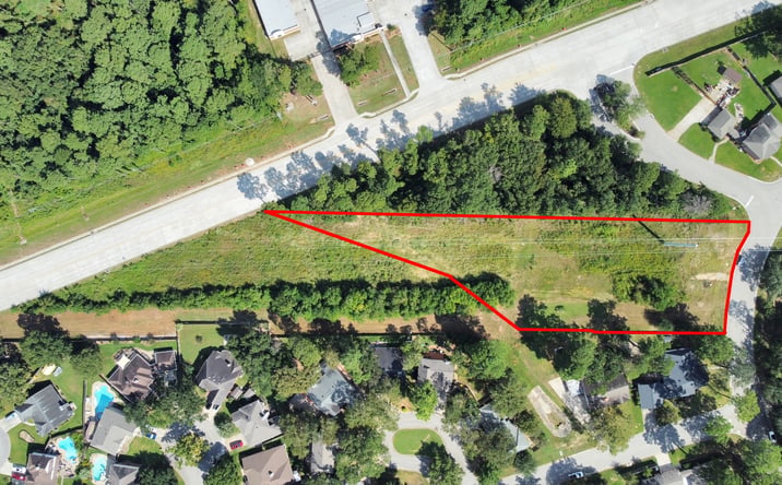 Pictures of Land property located at N Rivershire Dr, Conroe, TX 77304 for sales - image #1