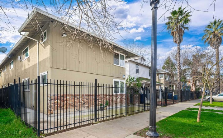 Pictures of Multifamily property located at 3222 2nd Ave, Sacramento, CA 95817 for sales - image #1