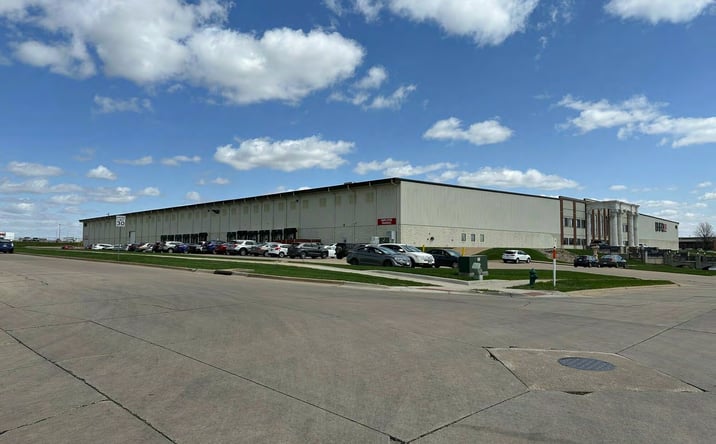 Pictures of Industrial property located at 4520 20th Ave SW, Cedar Rapids, IA 52404 for sales - image #1