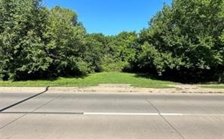 Pictures of Land property located at 1016 N Wood Drive, Okmulgee, OK 74447 for sales - image #1