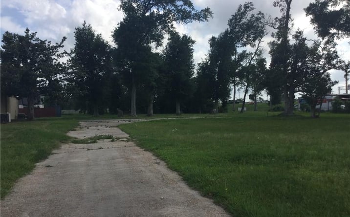 Pictures of Land property located at 1802 E Prien Lake Road, Lake Charles, LA 70601 for sales - image #1