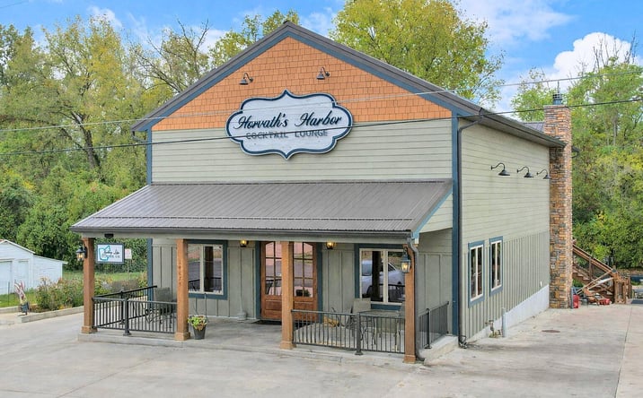 Pictures of Retail property located at 14675 Zion Road, Thornville, OH 43076 for sales - image #1