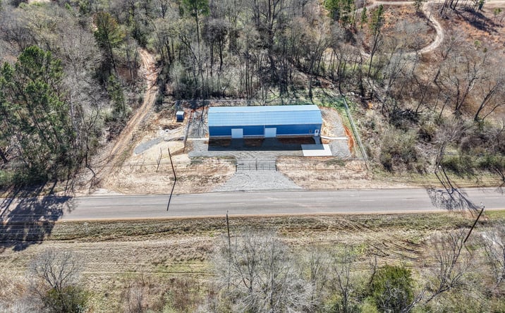 Pictures of Retail property located at 1067 S Old Hwy 135, Kilgore, TX 75662 for sales - image #1