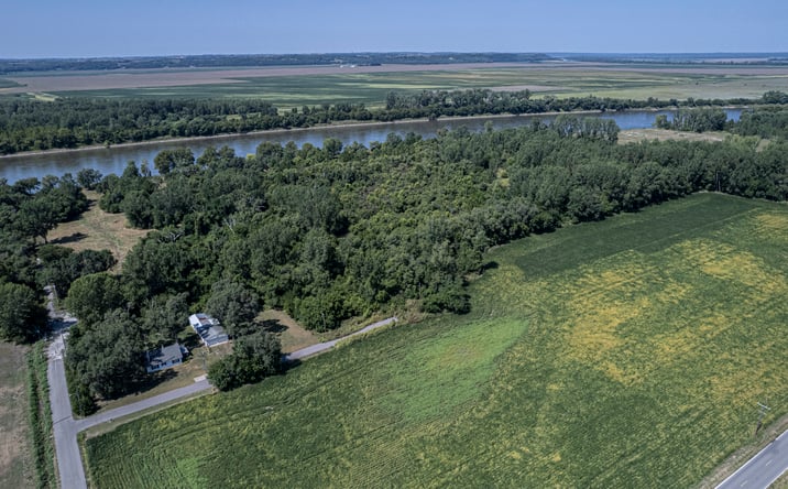 Pictures of Land, Office property located at 1509 W Broadway St, St. Joseph, MO 64503 for sales - image #1