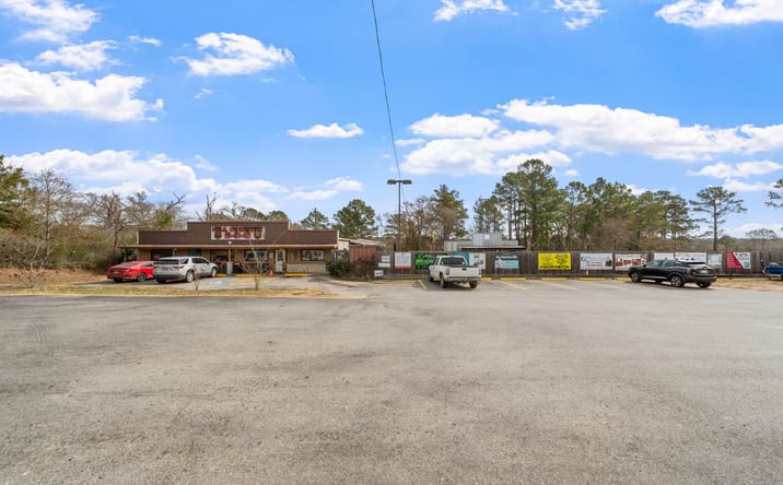 Pictures of Hospitality, Land, Retail, Special Purpose property located at 27004 Hwy 6, Hempstead, TX 77445 for sales - image #1