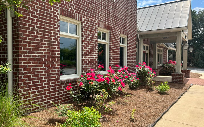 Pictures of Retail property located at 1010 Market St, Greensboro, GA 30642 for sales - image #1