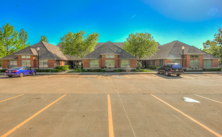 Pictures of Office property located at 3000 S Berry Rd, Norman, OK 73072 for sales - image #1