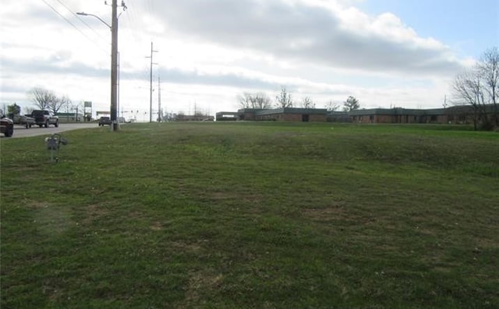 Pictures of Land property located at 1100 E Electric, McAlester, OK 74501 for sales - image #1