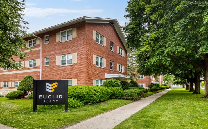 Pictures of Multifamily property located at 501 W Euclid Ave, Arlington Heights, IL 60004 for sales - image #1