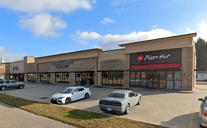 Pictures of Retail property located at 1140 Evelyn Gandy Pkwy, Petal, MS 39465 for sales - image #1
