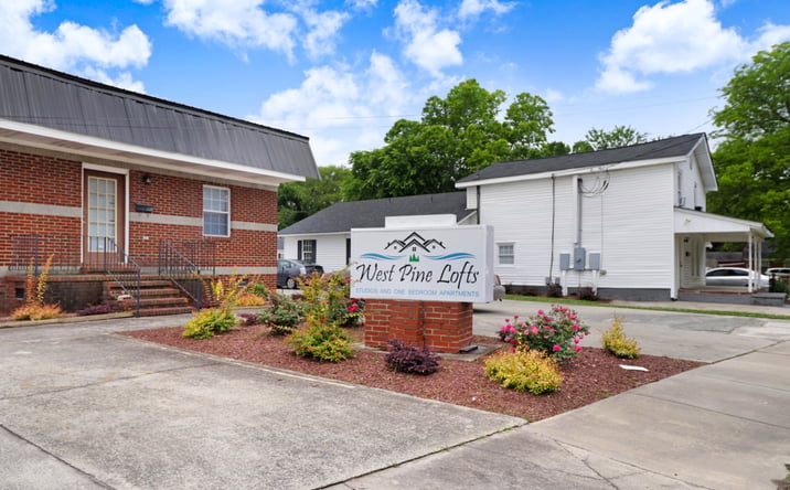 Pictures of Multifamily property located at 306 W Pine St, Goldsboro, NC 27530 for sales - image #1