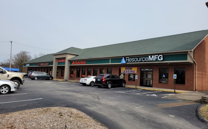 Pictures of Retail property located at 949 Louisville Rd, Frankfort, KY 40601 for sales - image #1